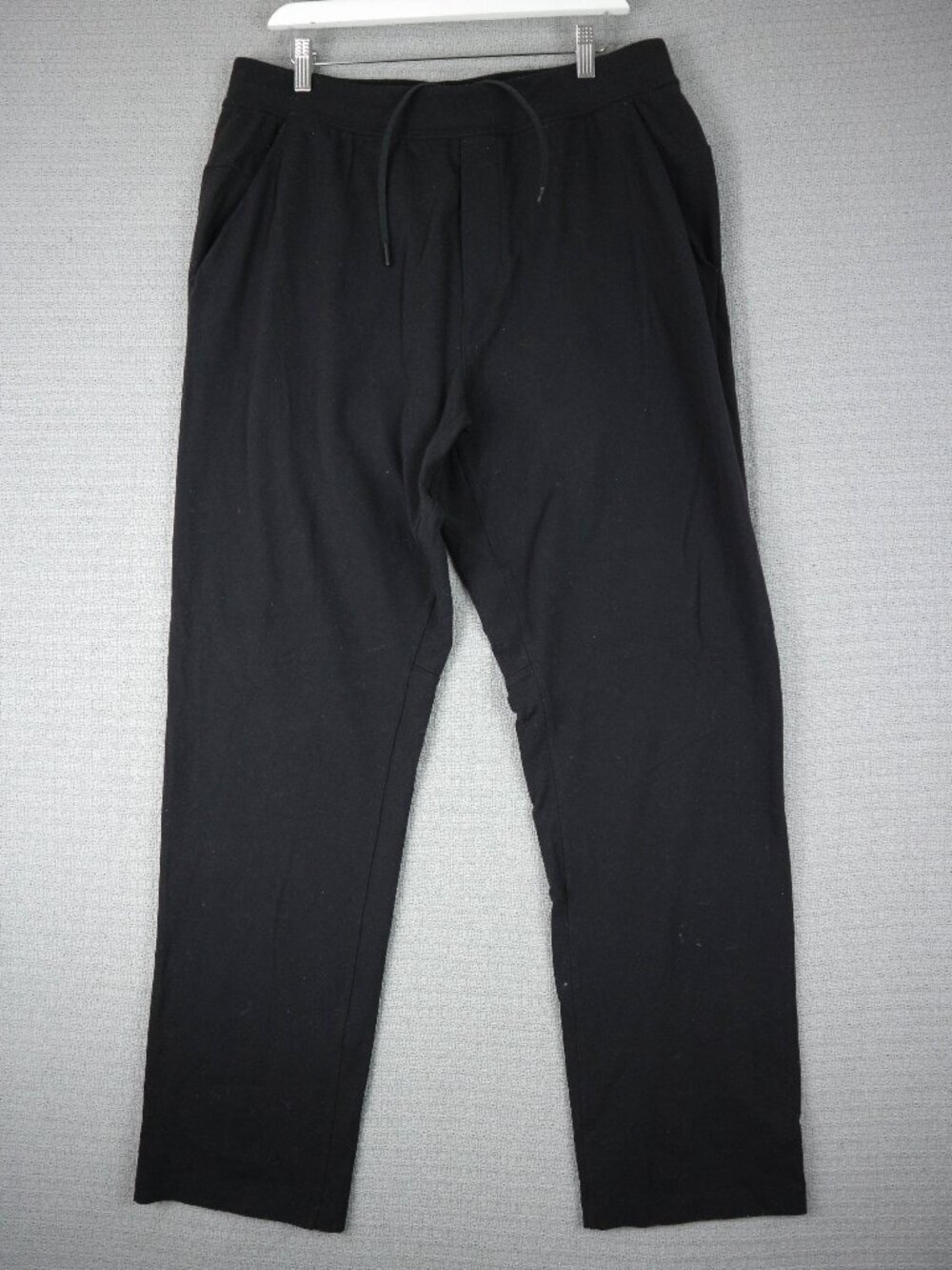 Lululemon Activewear Mens Straight Cut Stretchy Sweatpants 34W